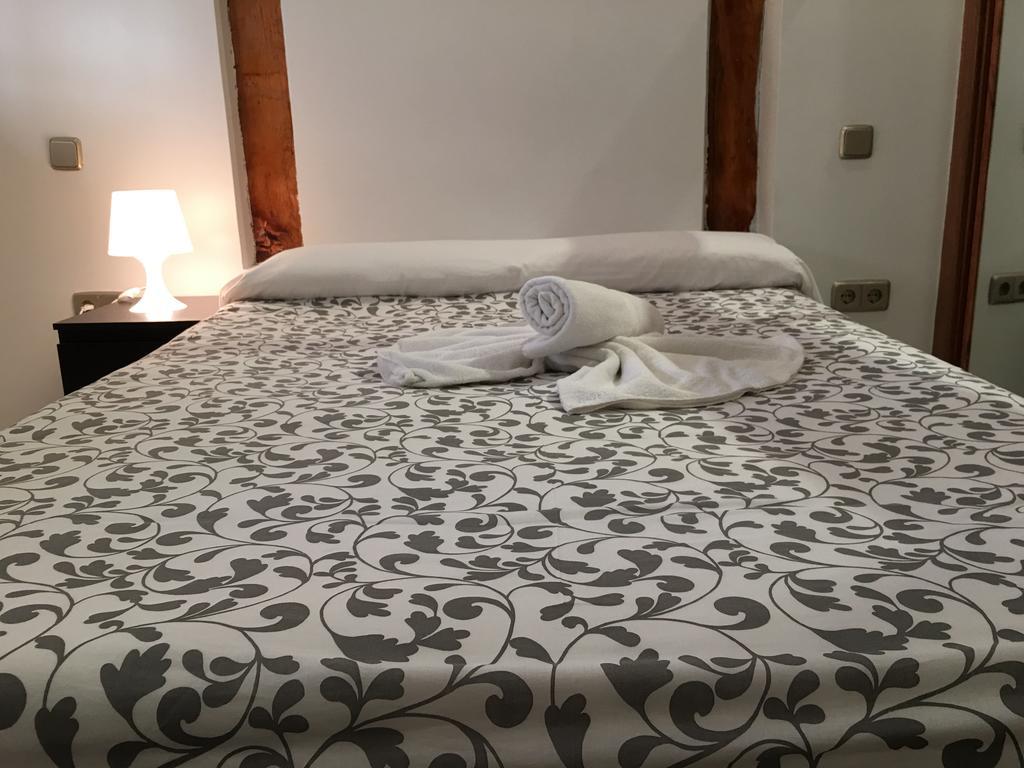 Apartamentos Good Stay Prado Madrid Luaran gambar