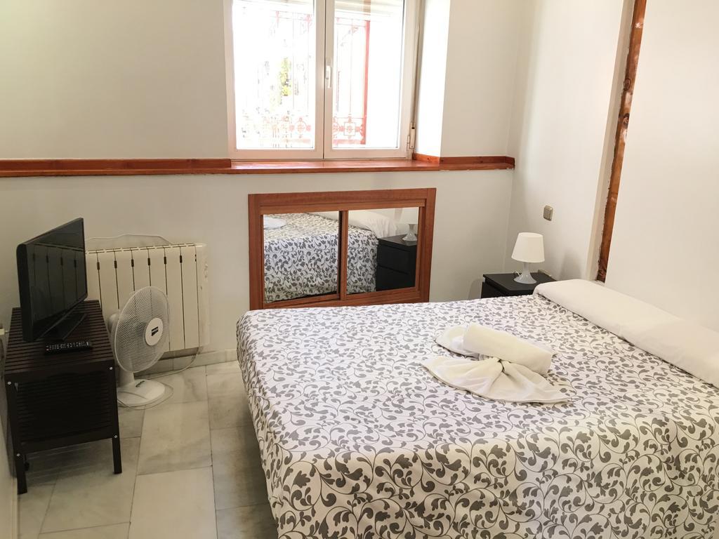 Apartamentos Good Stay Prado Madrid Luaran gambar