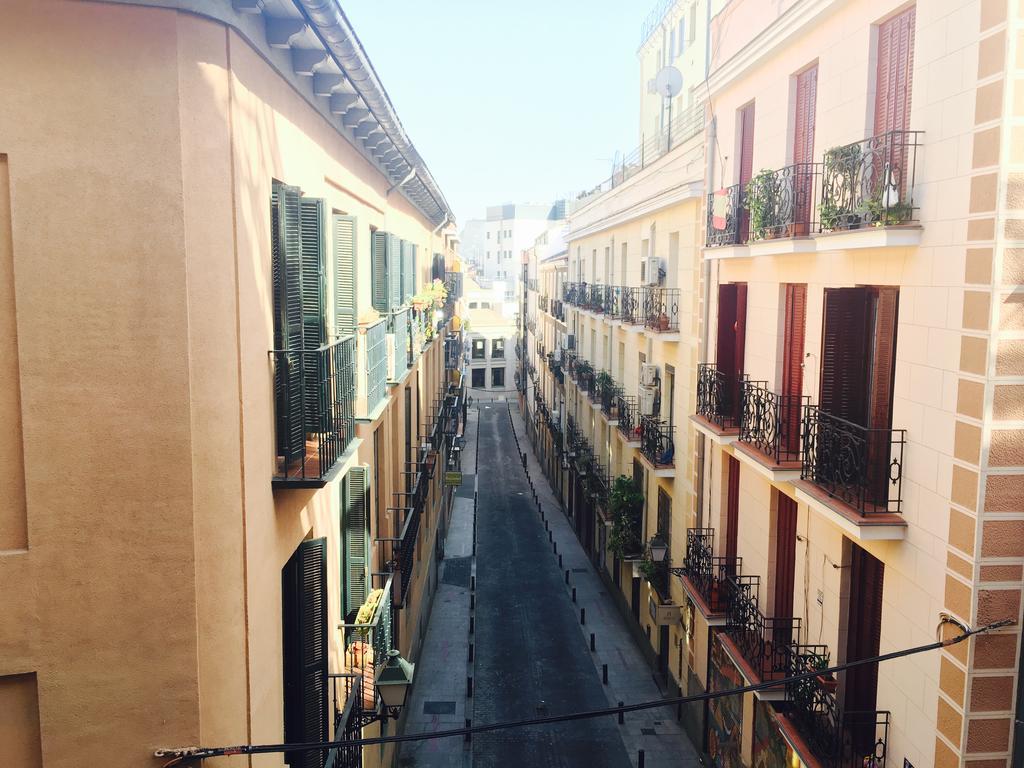 Apartamentos Good Stay Prado Madrid Luaran gambar