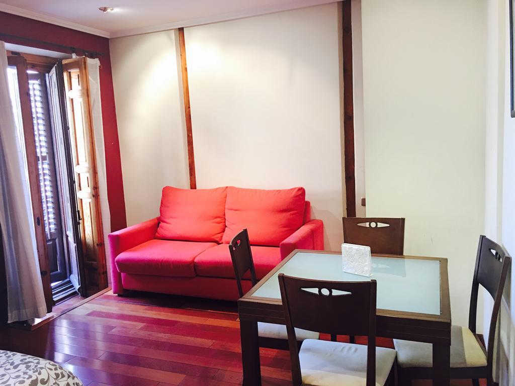 Apartamentos Good Stay Prado Madrid Luaran gambar